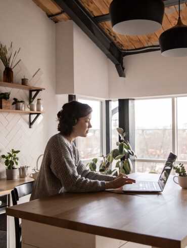 Increase in remote working as businesses close