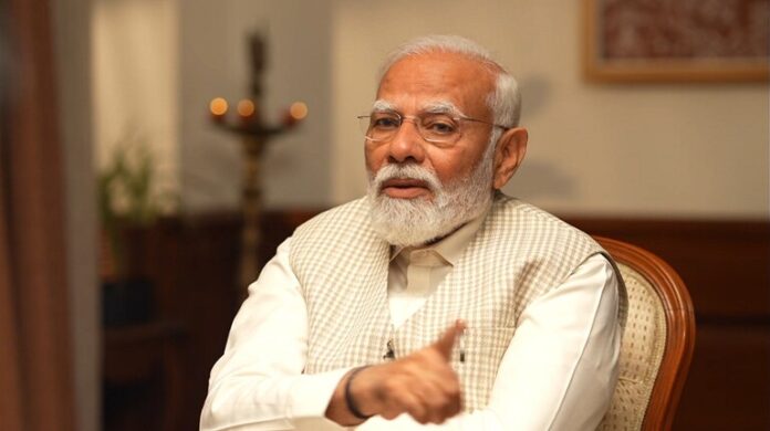 Gujarat PM modi on congress