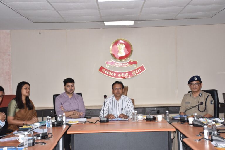 મતદાન જાગૃતિ માટે સુમુલ ડેરીનો અનોખો પ્રયાસ .