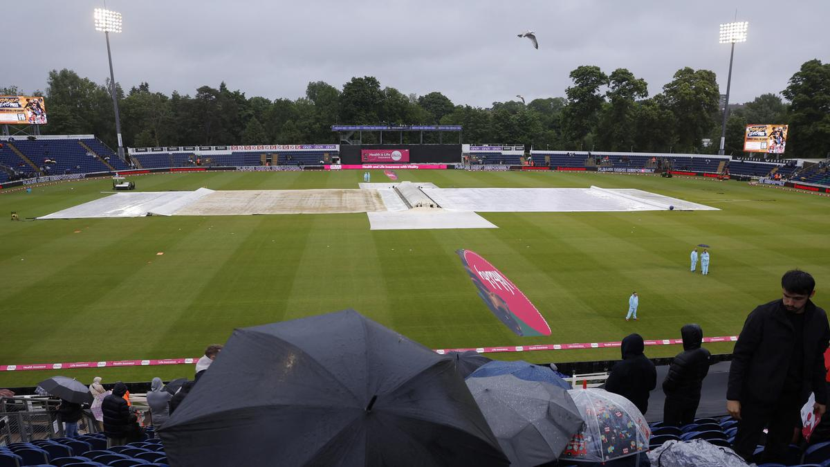ENG vs PAK, 3 T20 : ઈંગ્લેન્ડ અને પાકિસ્તાનની T20 World cup ની તૈયારીઓ ધોવાઈ જવાથી ધૂંધળી થઈ ગઈ!!