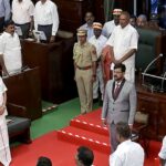 Chennai : “રાષ્ટ્રગીતનું સન્માન કરવું જોઈએ”: તમિલનાડુના રાજ્યપાલે મુખ્ય ભાષણ છોડી દીધું . Chennai : “રાષ્ટ્રગીતનું સન્માન કરવું જોઈએ”: તમિલનાડુના રાજ્યપાલે મુખ્ય ભાષણ છોડી દીધું .