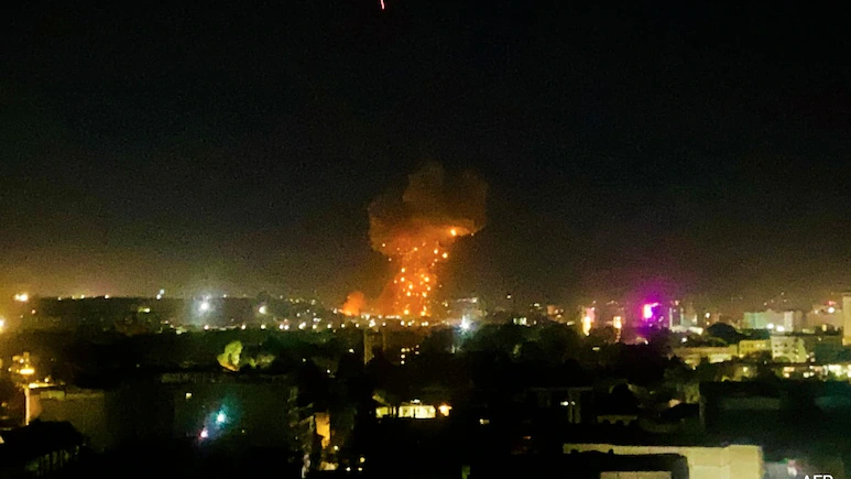 Pak Bombing On Kabul Hospital : 400 લોકોના મોત સાથે, અફઘાન ઇતિહાસનો ‘સૌથી ઘાતક’ હુમલો . Pak Bombing On Kabul Hospital : 400 લોકોના મોત સાથે, અફઘાન ઇતિહાસનો ‘સૌથી ઘાતક’ હુમલો .