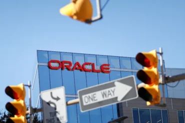 Oracle’s layoffs : ઓરેકલની છટણીથી ભારતમાં 12,000 લોકોને આંચકો લાગ્યો, વૈશ્વિક સ્તરે ફટકો પડ્યો .
