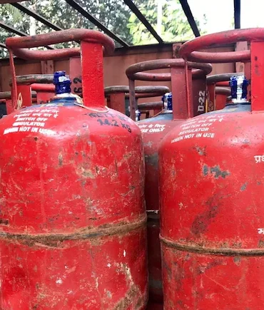 New LPG Rules : ડ્યુઅલ ગેસ નહીં, OTP ડિલિવરી નહીં, કિંમતોમાં સુધારો.