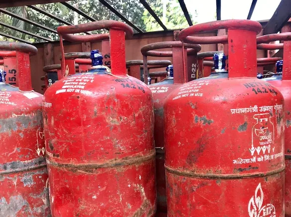 New LPG Rules : ડ્યુઅલ ગેસ નહીં, OTP ડિલિવરી નહીં, કિંમતોમાં સુધારો.