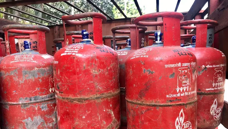 New LPG Rules : ડ્યુઅલ ગેસ નહીં, OTP ડિલિવરી નહીં, કિંમતોમાં સુધારો.