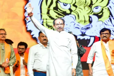 Uddhav Sena : “૧૫ કરોડ રૂપિયા, ખાનગી જેટ”: પાર્ટીમાં ભાગલા પડવાની ચર્ચા વચ્ચે ઉદ્ધવ સેનાના સાંસદનો મોટો આરોપ