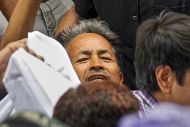 Jantar Mantar Protest  : વાંગચુકના ડોકટરો કહે છે કે સતત નિરીક્ષણ અને સારવારની જરૂર છે.