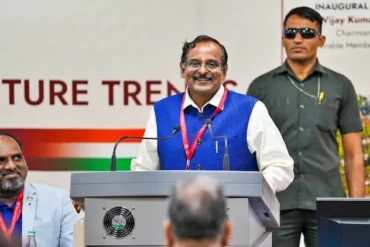 ISRO scientists : વધુ પગાર, સારી તકો, વધુ માન્યતા: વૈજ્ઞાનિકો ઇસરો કેમ છોડી રહ્યા છે.