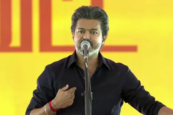 Vijay On Karur Stampede : “મેં પોલીસ પર વિશ્વાસ કર્યો, તેઓએ નાસભાગનો દોષ મારા પર નાખ્યો”: મુખ્યમંત્રી તરીકે વિજય કરુરની પહેલી મુલાકાતે.