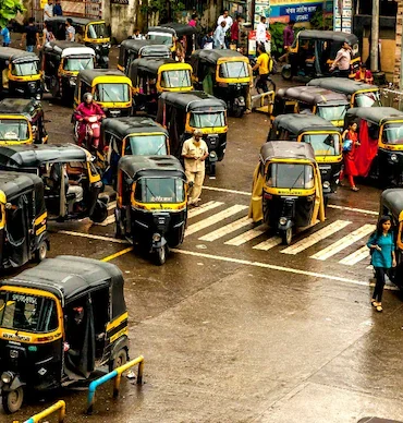 Auto, taxi shortage in Mumbai : ડ્રાઇવરોને અભ્યાસક્રમ બહારના મરાઠી પ્રશ્નોનો સામનો કરવો પડે છે