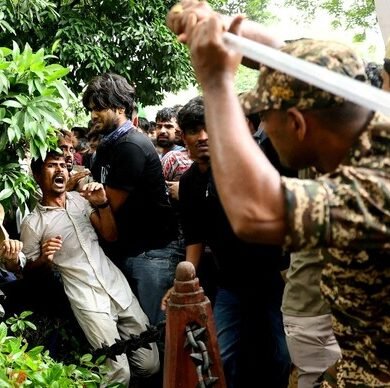 CJP protest : દિલ્હી પોલીસે CJP વિરોધ દરમિયાન વધુ પડતા બળનો ઇનકાર કર્યો; 30,000 ભીડ, હિંસાનો ઉલ્લેખ કર્યો