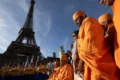 Eiffel tower closes :હિન્દુ જૂથની મુલાકાત દરમિયાન મહિલા સ્ટાફને બાજુ પર રાખવાના વિવાદ વચ્ચે એફિલ ટાવર બંધ Eiffel tower closes :હિન્દુ જૂથની મુલાકાત દરમિયાન મહિલા સ્ટાફને બાજુ પર રાખવાના વિવાદ વચ્ચે એફિલ ટાવર બંધ