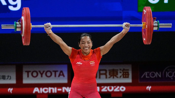 Mirabai Chanu won silver, ભારતના ૨૮ વર્ષના દુષ્કાળનો અંત આણ્યો. Mirabai Chanu won silver, ભારતના ૨૮ વર્ષના દુષ્કાળનો અંત આણ્યો.